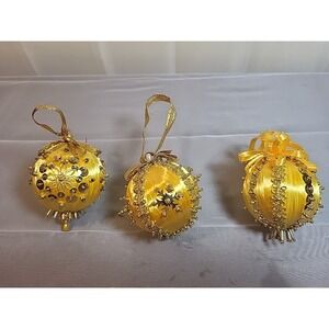 Set of Vintage Handmade Yellow and Gold Snowflake Christmas OrnamentsSet of...